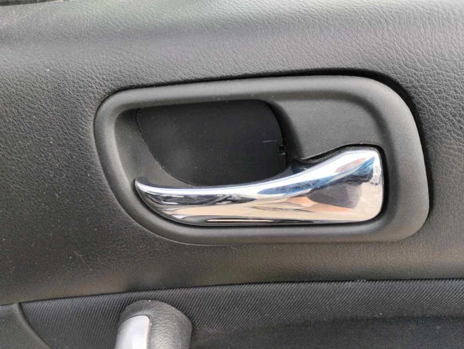 Foto de MANETA INTERIOR DELANTERA DERECHA HONDA ACCORD BERLINA (CL/CN) 2.0 VTEC CAT (155 CV / 114 KW)