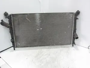 Foto de RADIADOR AGUA MAZDA 3 BERLINA (BK) 2.0 Diesel CAT (143 CV / 105 KW) referencia 3M5H8005TL foto 2