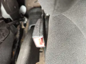 Foto de PRETENSOR AIRBAG IZQUIERDO FIAT I DOBLÒ (119) 1.9 JTD CAT (105 CV / 77 KW)