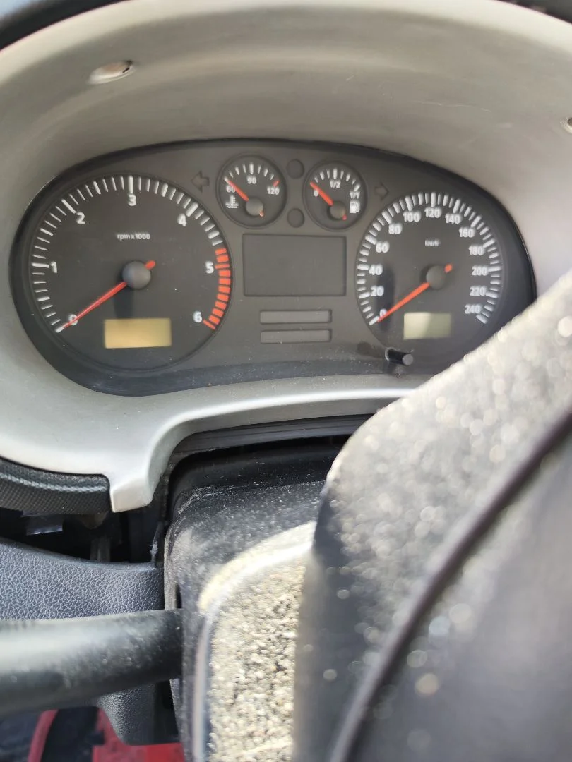 Foto de CUADRO INSTRUMENTOS SEAT LEON (1M1) 1.9 TDI (90 CV / 66 KW)