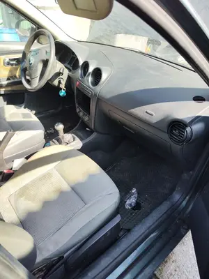 Foto de SALPICADERO SEAT CORDOBA BERLINA (6L2) 1.9 TDI (101 CV / 74 KW) referencia 6L1857003L FKZ foto 6