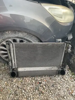 Foto de RADIADOR CALEFACCION / AIRE ACONDICIONADO BMW SERIE 1 BERLINA (E81/E87) 2.0 Turbodiesel CAT (143 CV / 105 KW)