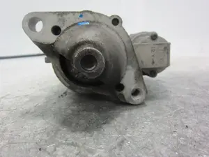 Foto de MOTOR ARRANQUE RENAULT CLIO II FASE I (B/CB0) 1.2 (58 CV / 43 KW) referencia 3858 foto 3