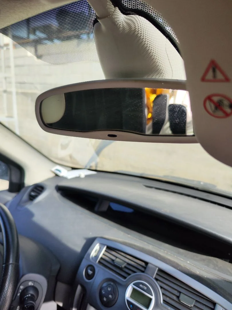 Foto de RETROVISOR INTERIOR RENAULT SCENIC II (JM) 1.5 dCi Diesel (106 CV / 78 KW)