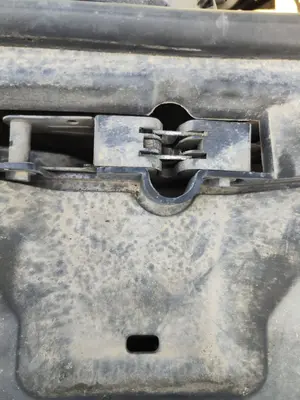 Foto de CERRADURA CAPO AUDI A6 BERLINA (4F2) 2.0 TDI (140 CV / 103 KW) referencia 4F0823509B