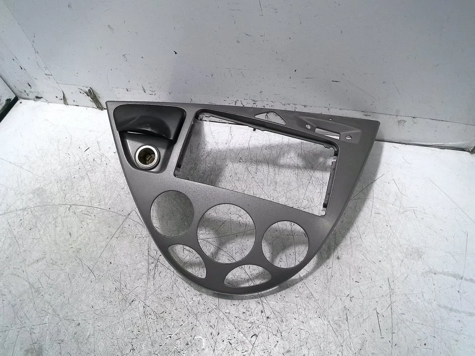 Foto de NO IDENTIFICADO FORD FOCUS BERLINA (CAK) 2.0 16V CAT (131 CV / 96 KW) referencia 2M5XA047