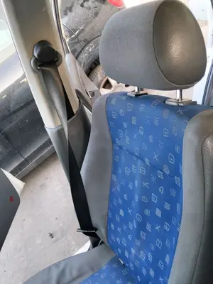 Foto de ASIENTO DELANTERO DERECHO SEAT IBIZA (6K1) 1.9 TDI (90 CV / 66 KW) foto 3