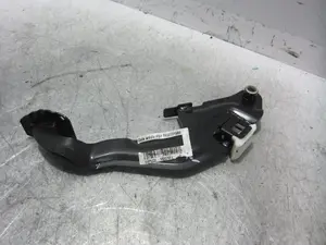 Foto de PEDAL FRENO PEUGEOT 208 1.2 12V e-VTi / PureTech (81 CV / 60 KW) referencia 9682171580 foto 4