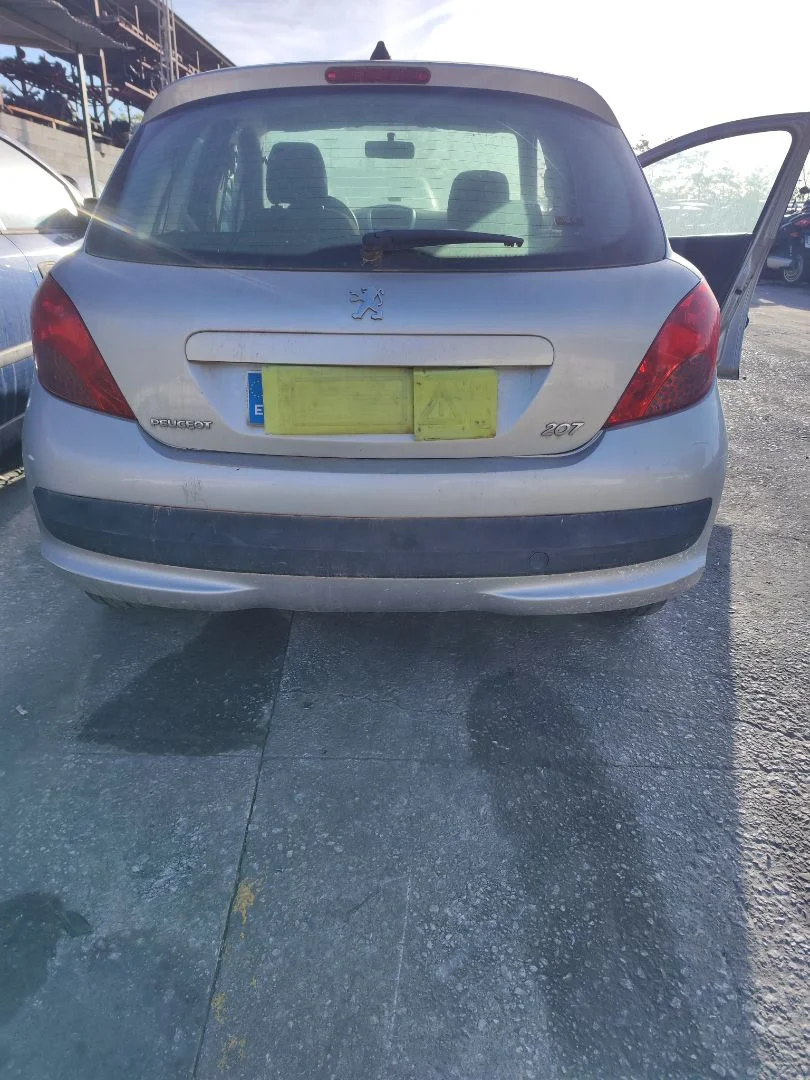 Foto de PARAGOLPES TRASERO PEUGEOT 207 1.4 HDi (68 CV / 50 KW)