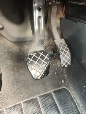 Foto de PEDAL FRENO SEAT IBIZA (6L1) 1.9 TDI (101 CV / 74 KW)