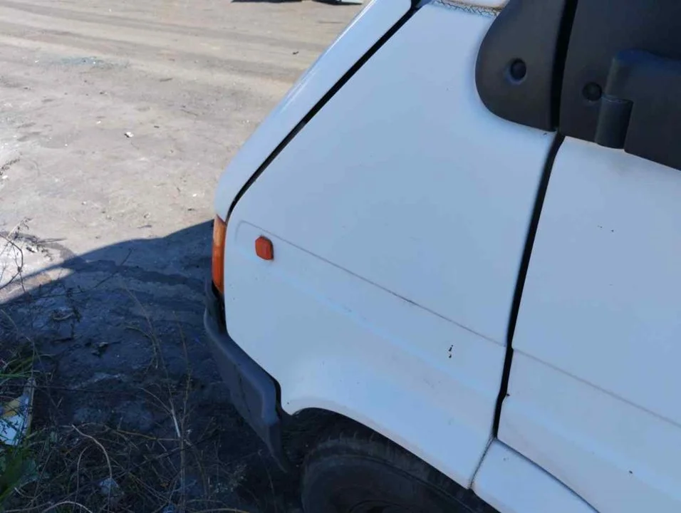 Foto de ALETA DELANTERA IZQUIERDA FORD TRANSIT FURGÓN (CY/DY)(1986) 2.5 Diesel (80 CV / 59 KW)