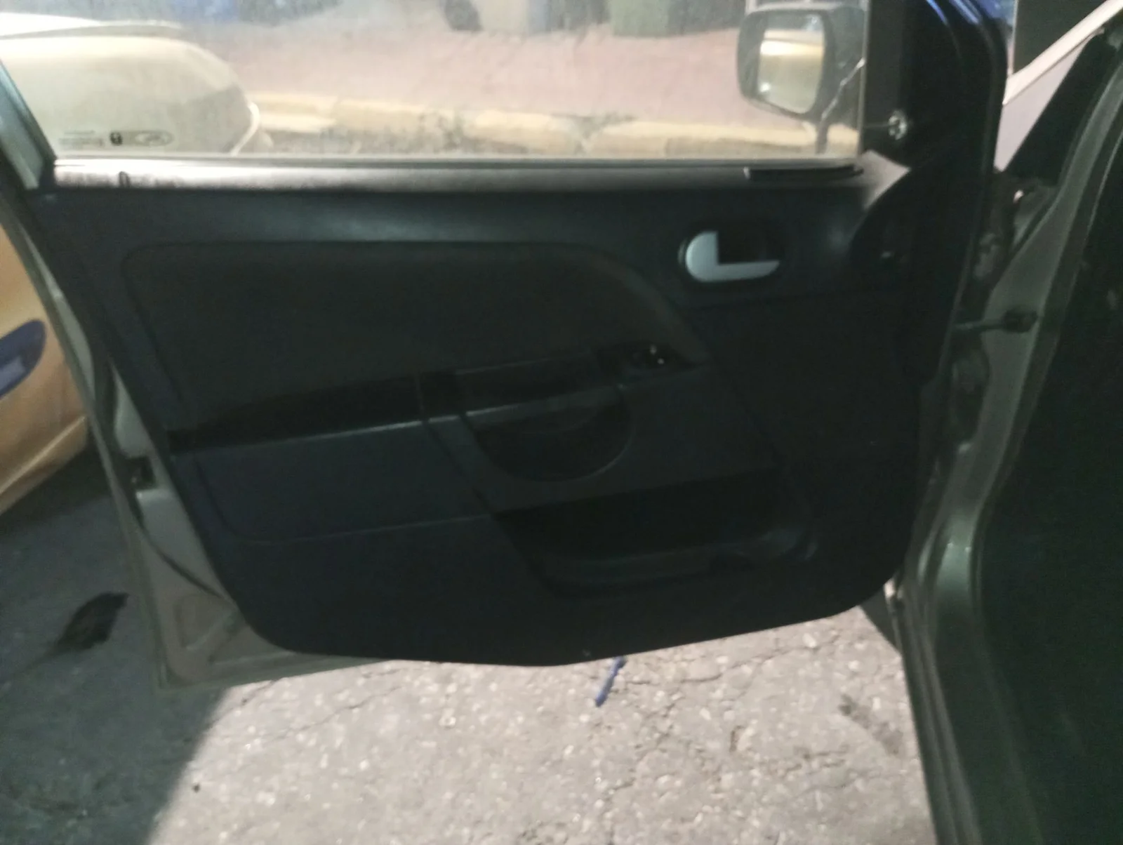 Foto de GUARNECIDO PUERTA DELANTERA IZQUIERDA FORD FIESTA (CBK) 1.4 TDCi CAT (68 CV / 50 KW) referencia 1378870