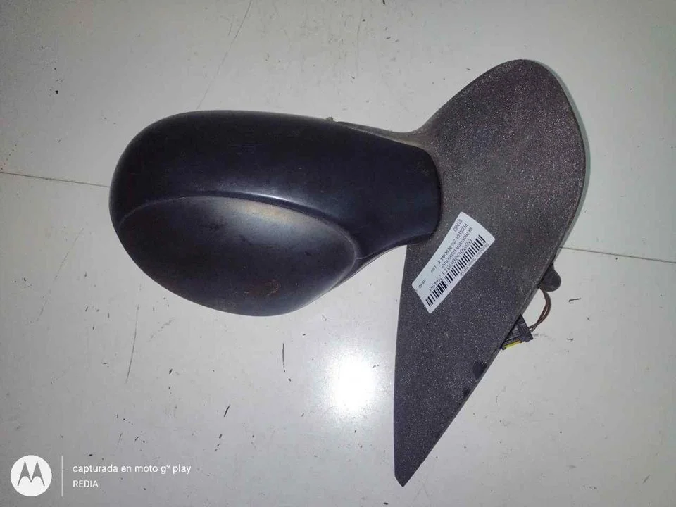 Foto de RETROVISOR IZQUIERDO PEUGEOT 206 1.4 HDi (68 CV / 50 KW) referencia 017003