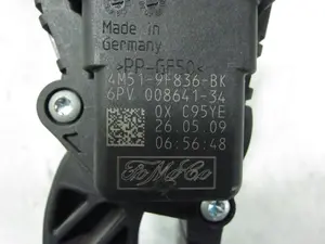 Foto de PEDAL ACELERADOR FORD FOCUS II (1.6 (90 CV / 66 KW) diesel) referencia 4M519F836BK foto 6