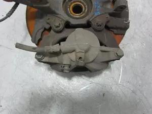 Foto de PINZA DE FRENO DELANTERA DERECHA FIAT 500L (330) 1.3 16V JTD CAT (84 CV / 62 KW)