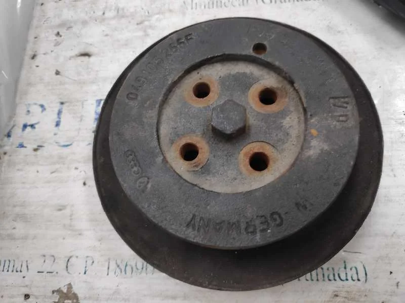 Foto de POLEA ARBOL LEVAS VOLKSWAGEN PASSAT BERLINA (3B2) referencia 049105255F