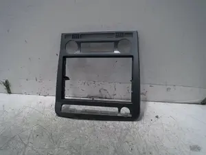 Foto de MOLDURA SEAT IBIZA (6L1) 1.9 TDI (101 CV / 74 KW) referencia 6L1858071