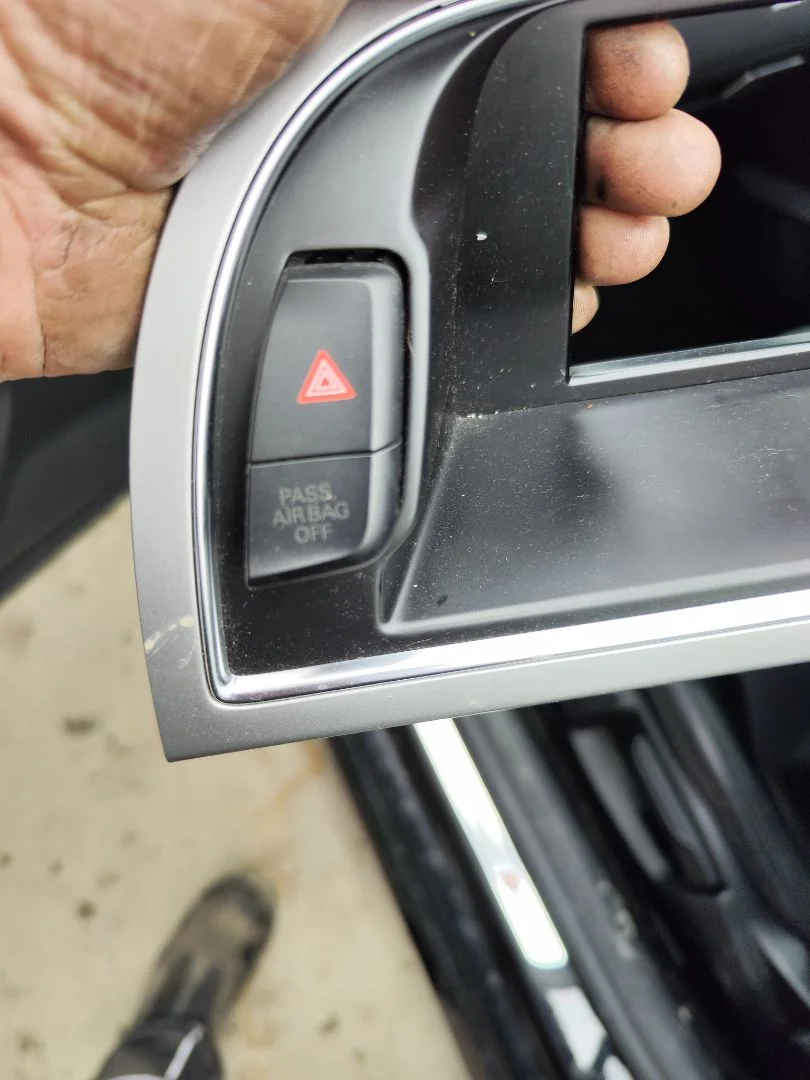Foto de WARNING AUDI A5 COUPE (8T) 2.0 16V TDI (170 CV / 125 KW)