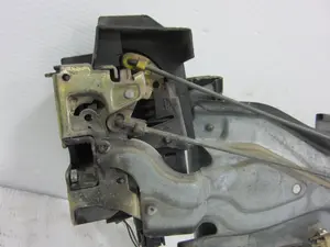 Foto de ELEVALUNAS TRASERO IZQUIERDO RENAULT LAGUNA (B56) 1.9 dCi Diesel CAT (107 CV / 79 KW) referencia 192922000 foto 2