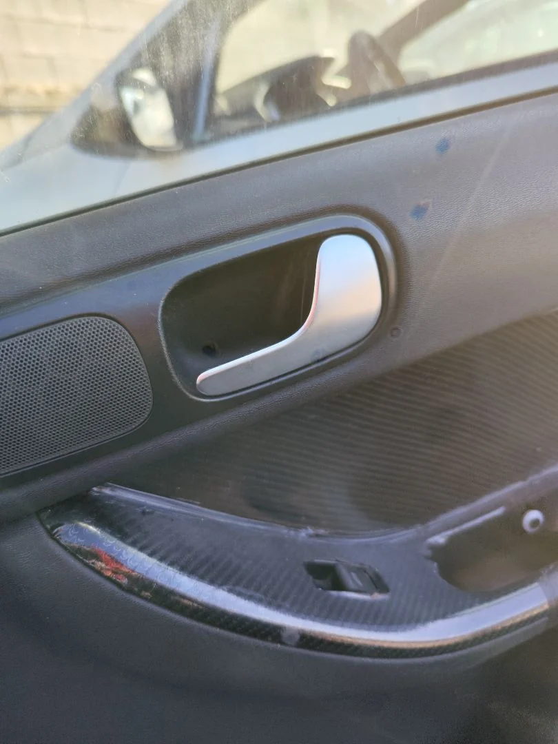 Foto de MANETA INTERIOR DELANTERA DERECHA AUDI A3 (8L) 1.6 (102 CV / 75 KW) referencia 8L0837020 FKZ