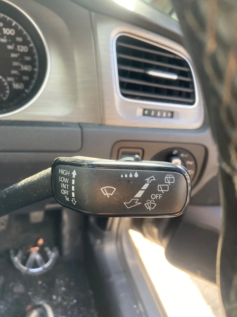 Foto de MANDO LIMPIA VOLKSWAGEN GOLF VII (5G1/BE1) 1.4 16V TSI (122 CV / 90 KW) referencia 5Q0953513AJ