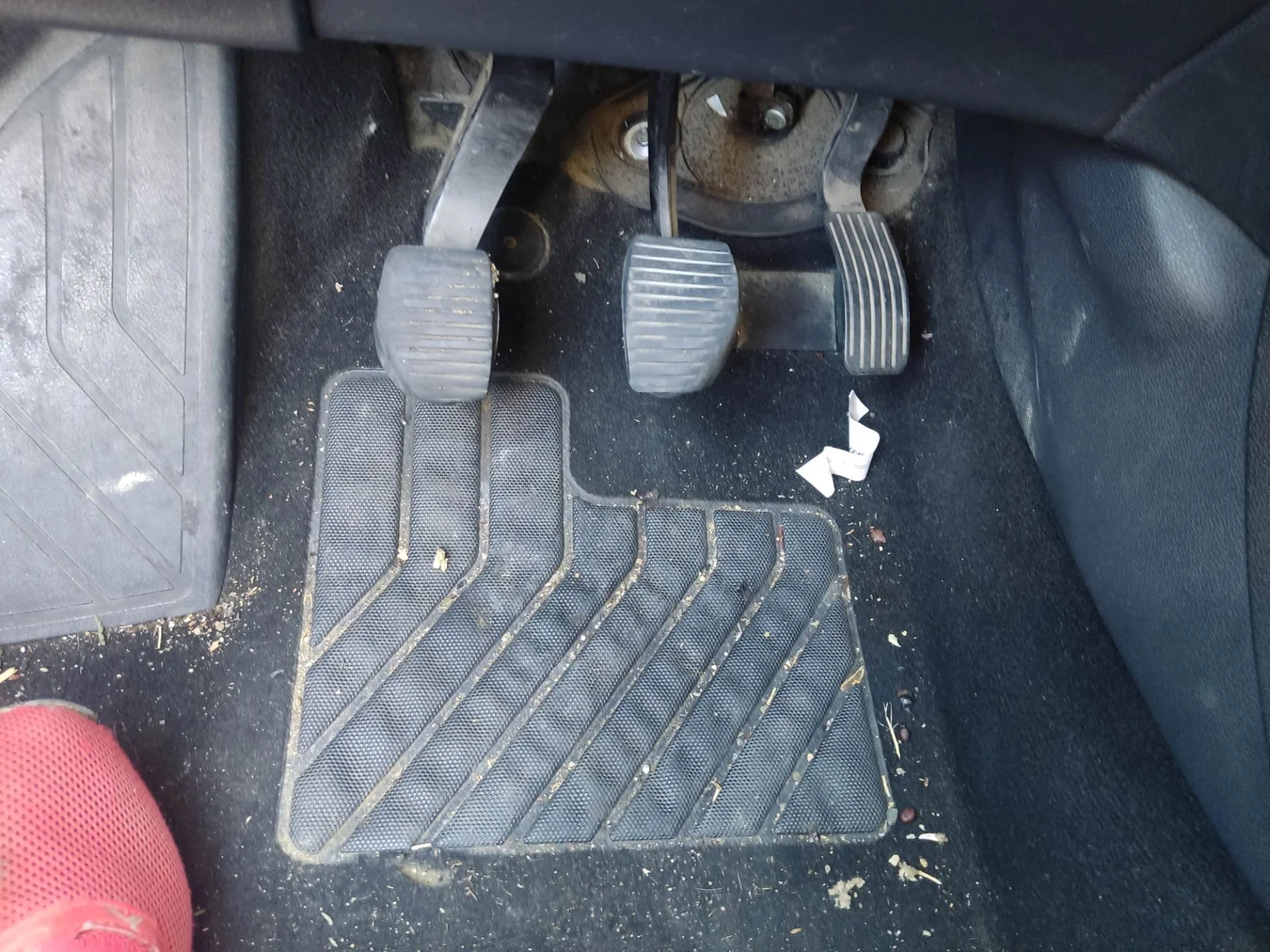 Foto de PEDAL EMBRAGUE PEUGEOT 308 1.6 HDi FAP CAT (9HZ / DV6TED4) (109 CV / 80 KW)