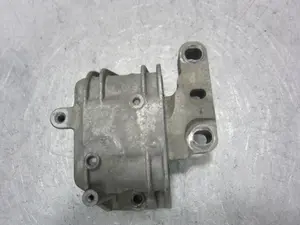 Foto de SOPORTE MOTOR DERECHO VOLKSWAGEN GOLF V (1K1)(10.2003) referencia 1K0199262 foto 3