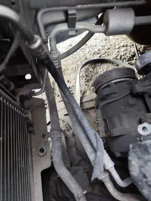 Foto de TUBOS AIRE ACONDICIONADO CITROEN C5 BERLINA 2.0 HDi (109 CV / 80 KW)