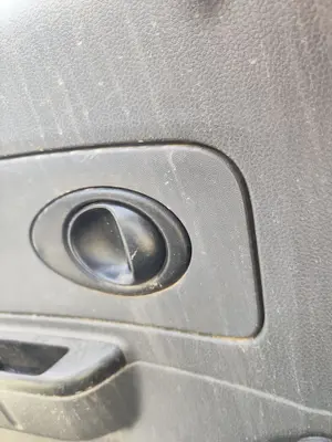 Foto de MANETA INTERIOR TRASERA IZQUIERDA CHEVROLET MATIZ 0.8 CAT (52 CV / 38 KW)