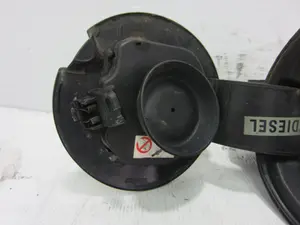 Foto de TAPA EXTERIOR COMBUSTIBLE RENAULT SCENIC III (JZ) 1.6 dCi Diesel FAP (131 CV / 96 KW) referencia 781200025R foto 2