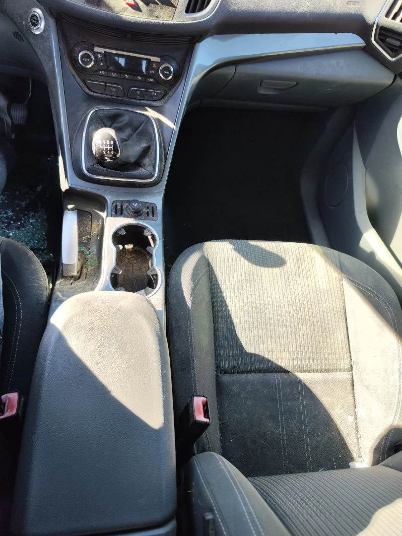 Foto de CONSOLA CENTRAL FORD C-MAX (CB7) 1.6 TDCi CAT (116 CV / 85 KW)