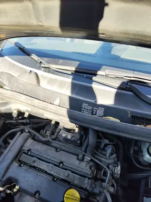 Foto de BRAZO LIMPIA DELANTERO DERECHO OPEL CORSA D 1.2 16V CAT (Z 12 XEP / LB4) (80 CV / 59 KW)