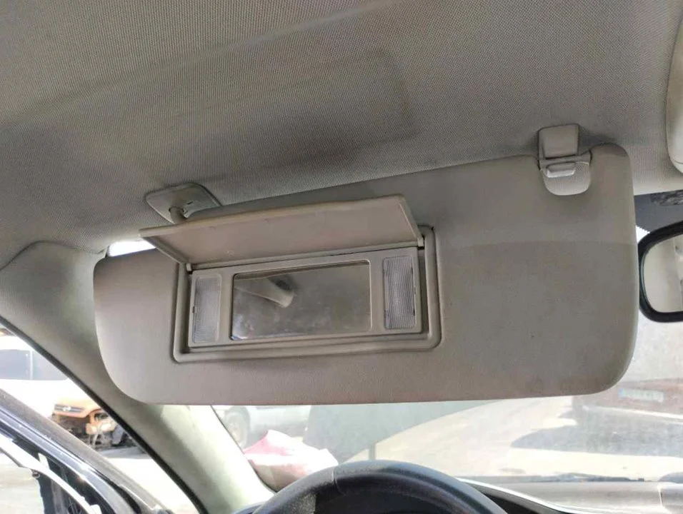 Foto de PARASOL IZQUIERDO SAAB 9-3 BERLINA 1.9 TiD CAT (150 CV / 110 KW)