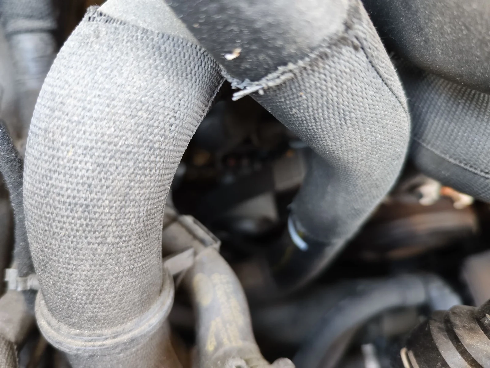 Foto de ALTERNADOR JAGUAR XE 2.0 Turbo CAT (200 CV / 147 KW)