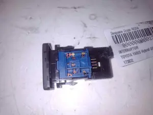 Foto de INTERRUPTOR TOYOTA YARIS (XP13) Híbrido 74 kW (1.5 Ltr. - 55 kW 16V) (101 CV / 74 KW) referencia 173832 foto 2
