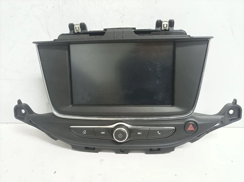 Foto de SISTEMA AUDIO / RADIO CD OPEL ASTRA K BERLINA 5P 1.4 16V SIDI Turbo (125 CV / 92 KW) referencia 39026780