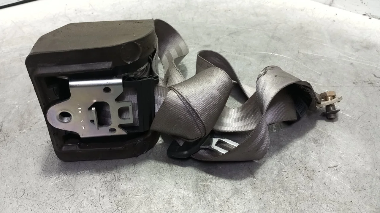 Foto de CINTURON SEGURIDAD TRASERO DERECHO AUDI A4 AVANT (8E) 1.9 TDI (116 CV / 85 KW) referencia 602879000