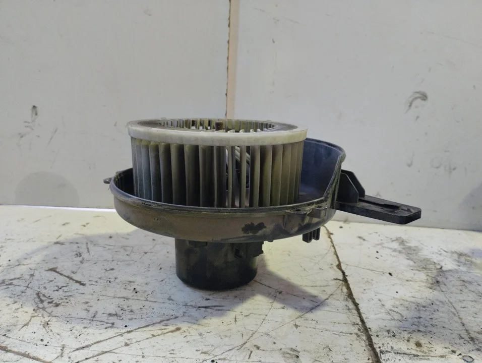 Foto de MOTOR CALEFACCION SEAT CORDOBA BERLINA (6L2) 1.9 TDI (101 CV / 74 KW) referencia 6Q1820015