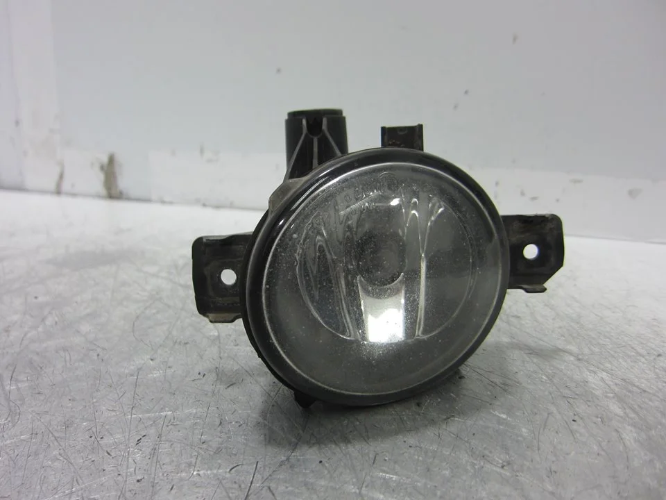 Foto de FARO ANTINIEBLA IZQUIERDO BMW SERIE 1 COUPE (E82) referencia 89203672