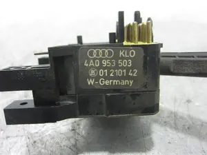 Foto de MANDO LIMPIA AUDI 100 AVANT (C4) 2.3 (133 CV / 98 KW) referencia 4A0953503 foto 2