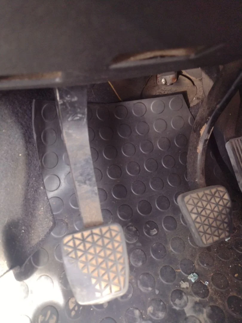 Foto de PEDAL EMBRAGUE OPEL ZAFIRA A 2.0 DTI (101 CV / 74 KW)