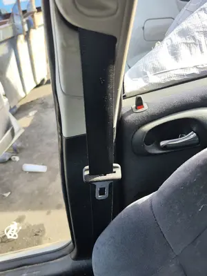 Foto de CINTURON SEGURIDAD DELANTERO DERECHO OPEL VECTRA B BERLINA 2.0 DTI (101 CV / 74 KW) referencia 90585864