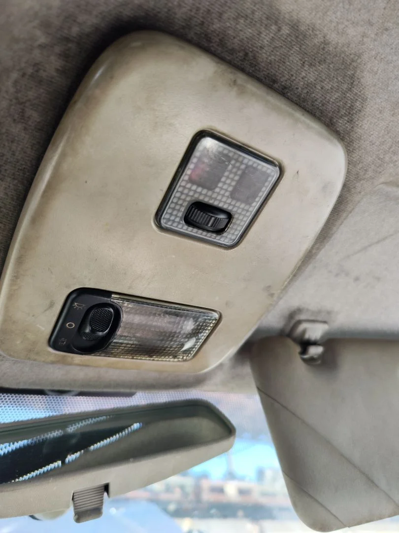 Foto de LUZ INTERIOR CITROEN XSARA COUPE 2.0 HDi CAT (RHY / DW10TD) (90 CV / 66 KW)