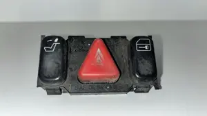 Foto de WARNING MERCEDES-BENZ CLASE E (BM 210) BERLINA referencia 368974