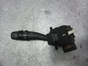 Foto de MANDO LUCES KIA CERATO (LD) 1.6 CAT (105 CV / 77 KW) referencia LD4813AA