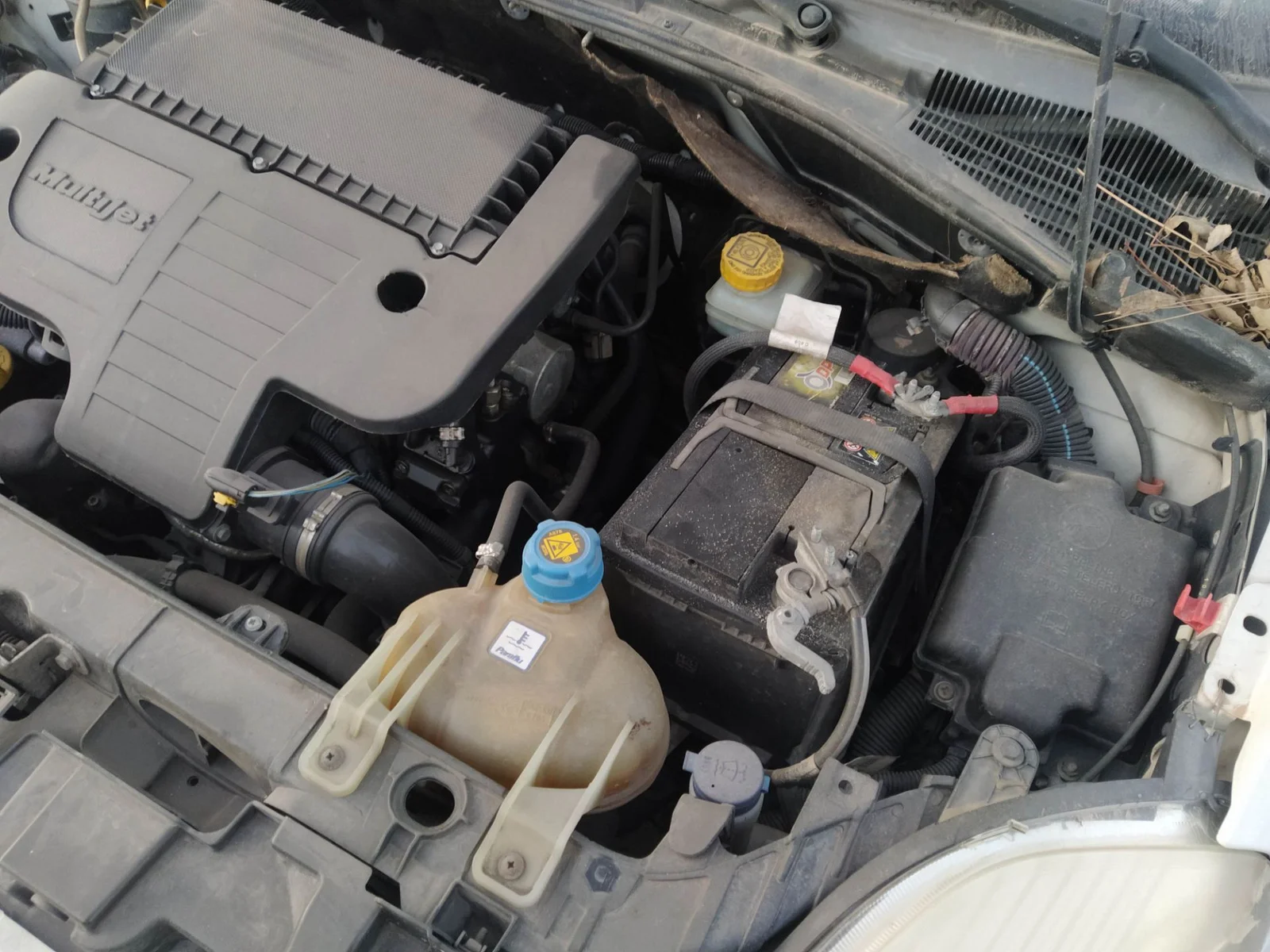 Foto de CAJA PRECALENTAMIENTO FIAT GRANDE PUNTO (199) 1.3 16V JTD CAT (75 CV / 55 KW)
