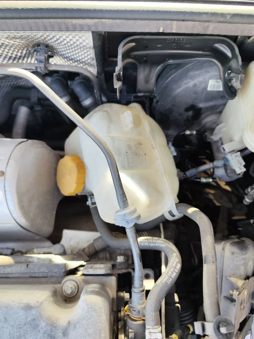 Foto de DEPOSITO EXPANSION OPEL VECTRA C BERLINA 2.2 16V DTI CAT (Y 22 DTR / L50) (125 CV / 92 KW) referencia 95522492