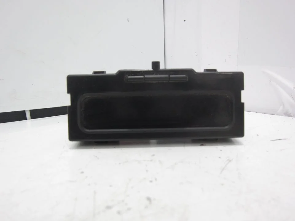 Foto de PANTALLA MULTIFUNCION RENAULT MEGANE I FASE 2 COUPE (DA...) 1.6 (107 CV / 79 KW) referencia 216487557