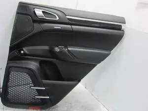 Foto de GUARNECIDO PUERTA TRASERA DERECHA PORSCHE CAYENNE (TIPO 92A) referencia 7P5867212