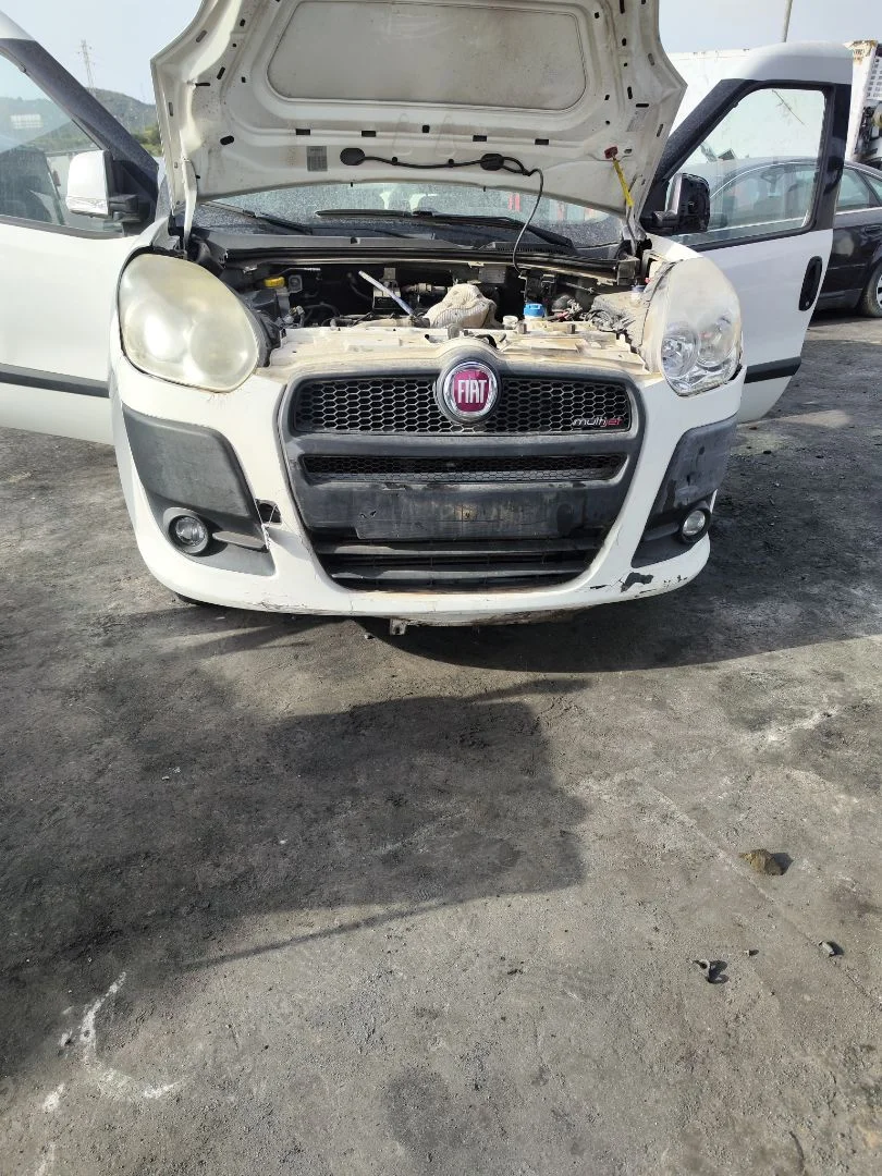 Foto de PARAGOLPES DELANTERO FIAT II DOBLÒ (152) 1.6 JTDM 16V CAT (105 CV / 77 KW) referencia 735455570